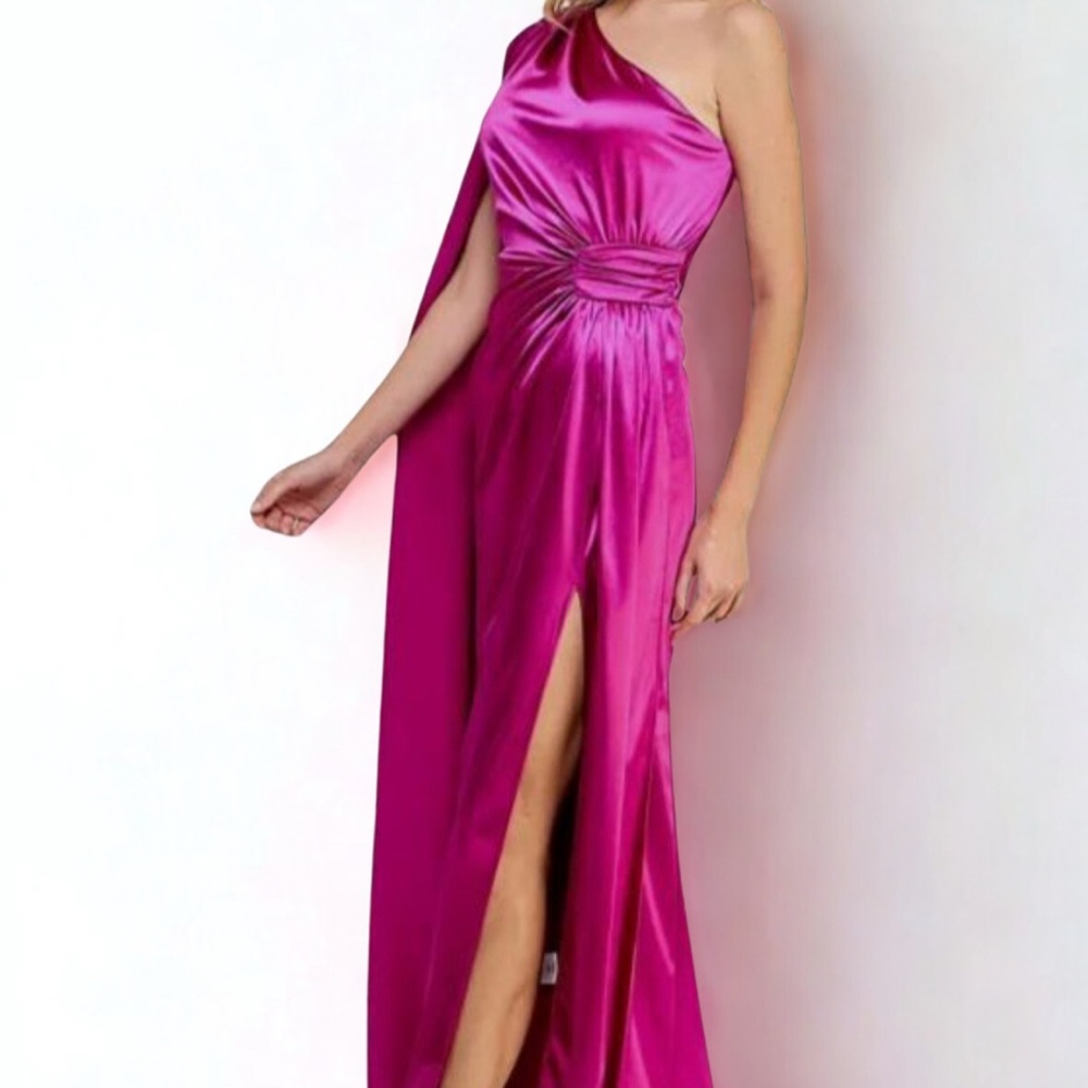 NEW WITH TAGS One-Shoulder Long Evening Gown